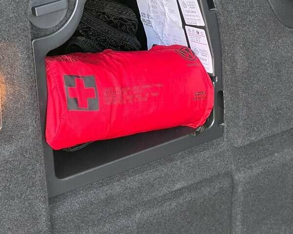 Серый Фольксваген Шаран, объемом двигателя 1.97 л и пробегом 167 тыс. км за 17650 $, фото 76 на Automoto.ua