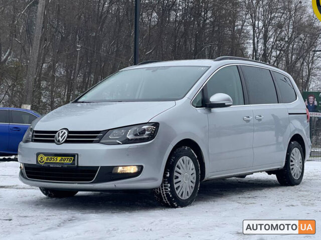 Серый Фольксваген Шаран, объемом двигателя 2 л и пробегом 216 тыс. км за 21100 $, фото 2 на Automoto.ua