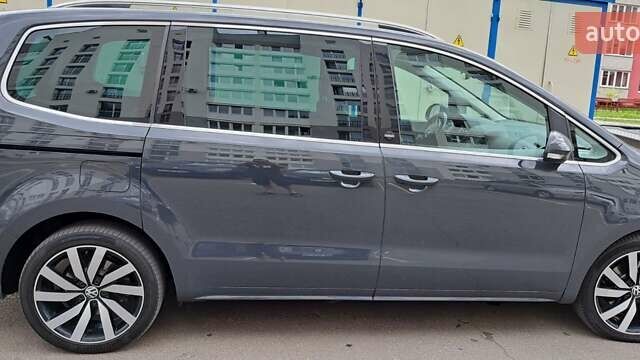 Серый Фольксваген Шаран, объемом двигателя 1.97 л и пробегом 255 тыс. км за 19399 $, фото 34 на Automoto.ua