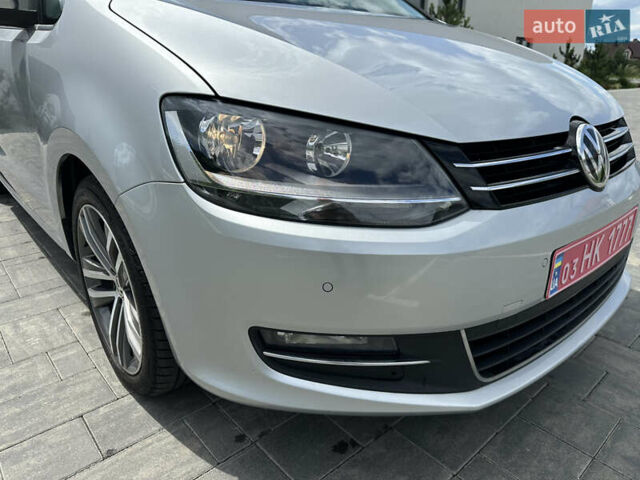 Серый Фольксваген Шаран, объемом двигателя 2 л и пробегом 244 тыс. км за 21300 $, фото 19 на Automoto.ua