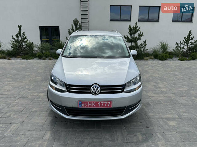 Серый Фольксваген Шаран, объемом двигателя 2 л и пробегом 244 тыс. км за 21300 $, фото 3 на Automoto.ua