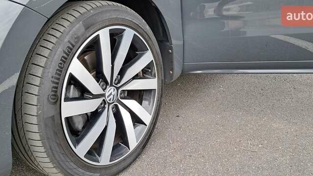 Серый Фольксваген Шаран, объемом двигателя 1.97 л и пробегом 255 тыс. км за 19399 $, фото 15 на Automoto.ua