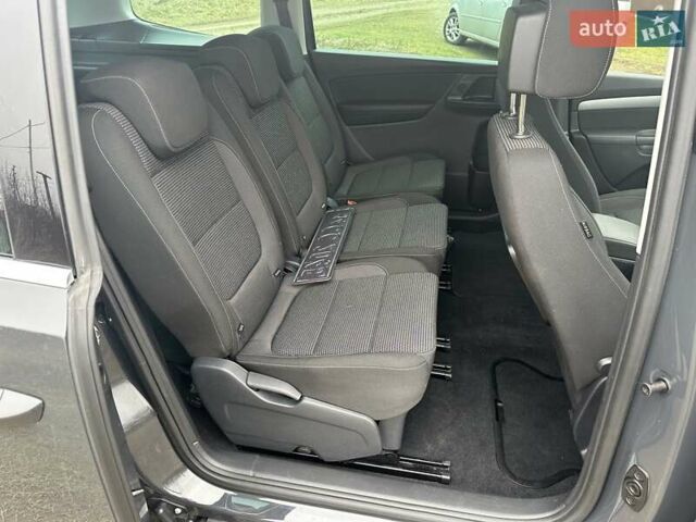 Сірий Фольксваген Шаран, об'ємом двигуна 1.97 л та пробігом 210 тис. км за 18500 $, фото 20 на Automoto.ua
