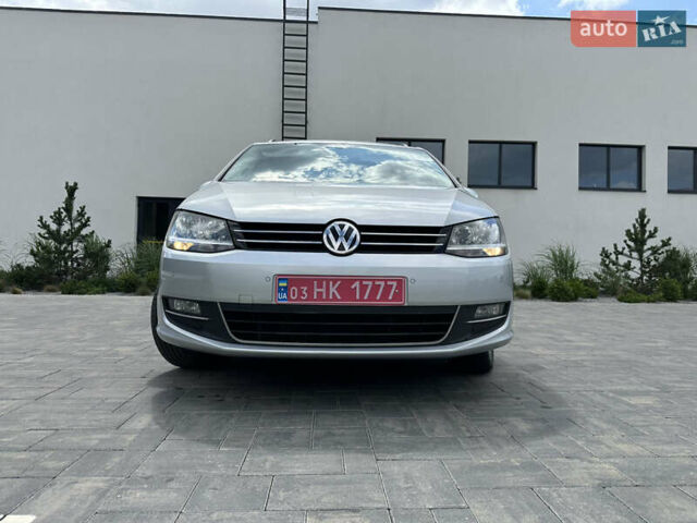 Серый Фольксваген Шаран, объемом двигателя 2 л и пробегом 244 тыс. км за 21300 $, фото 4 на Automoto.ua