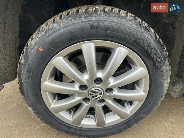 Сірий Фольксваген Шаран, об'ємом двигуна 1.97 л та пробігом 210 тис. км за 18500 $, фото 28 на Automoto.ua