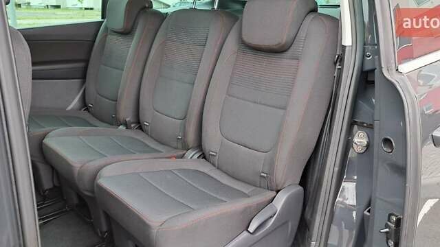 Серый Фольксваген Шаран, объемом двигателя 1.97 л и пробегом 255 тыс. км за 19399 $, фото 11 на Automoto.ua