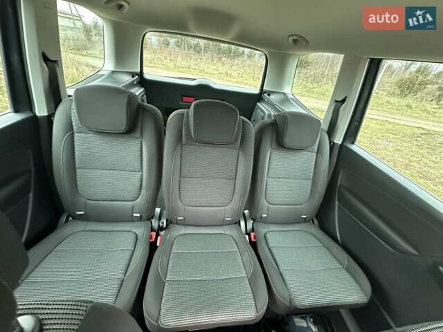 Сірий Фольксваген Шаран, об'ємом двигуна 1.97 л та пробігом 210 тис. км за 18500 $, фото 15 на Automoto.ua