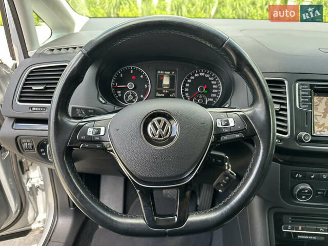 Серый Фольксваген Шаран, объемом двигателя 2 л и пробегом 244 тыс. км за 21300 $, фото 65 на Automoto.ua