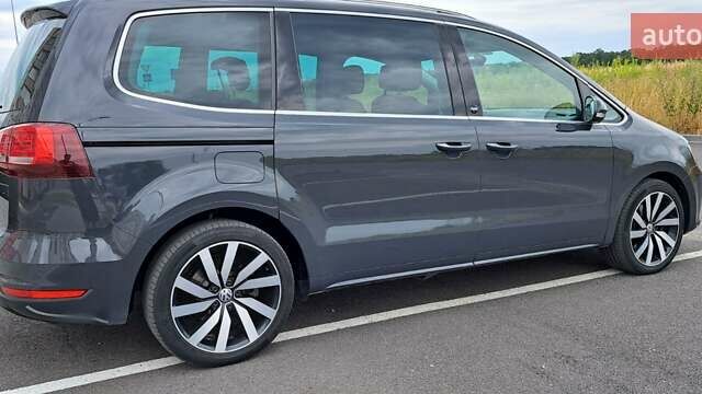 Серый Фольксваген Шаран, объемом двигателя 1.97 л и пробегом 255 тыс. км за 19399 $, фото 5 на Automoto.ua