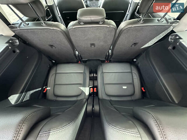 Серый Фольксваген Шаран, объемом двигателя 2 л и пробегом 244 тыс. км за 21300 $, фото 56 на Automoto.ua