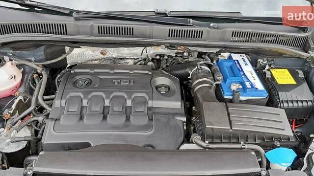 Серый Фольксваген Шаран, объемом двигателя 1.97 л и пробегом 255 тыс. км за 19399 $, фото 18 на Automoto.ua