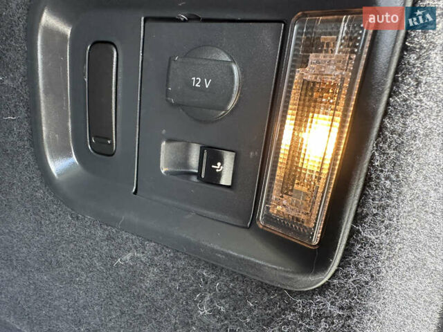 Серый Фольксваген Шаран, объемом двигателя 2 л и пробегом 244 тыс. км за 21300 $, фото 52 на Automoto.ua