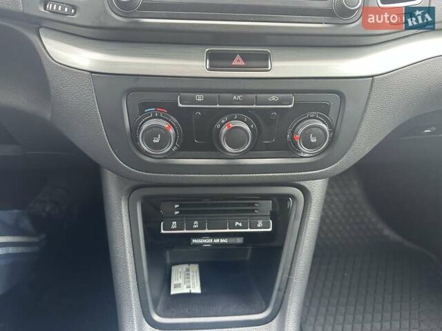 Сірий Фольксваген Шаран, об'ємом двигуна 1.97 л та пробігом 210 тис. км за 18500 $, фото 24 на Automoto.ua