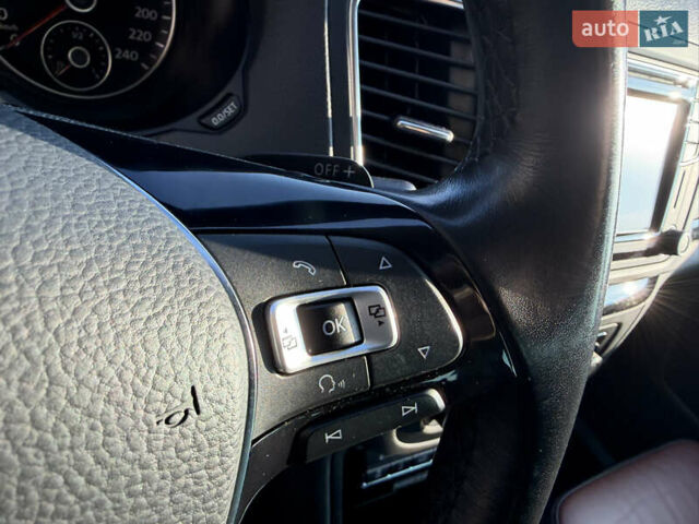 Серый Фольксваген Шаран, объемом двигателя 2 л и пробегом 225 тыс. км за 23800 $, фото 26 на Automoto.ua