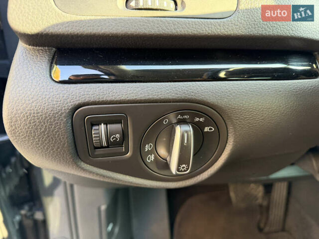 Серый Фольксваген Шаран, объемом двигателя 2 л и пробегом 225 тыс. км за 23800 $, фото 27 на Automoto.ua