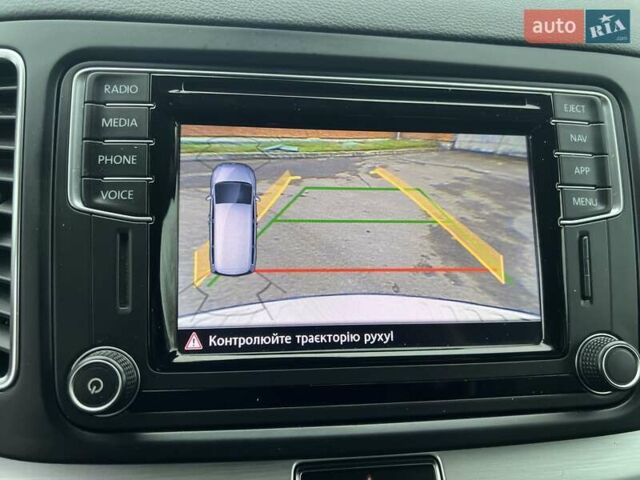 Сірий Фольксваген Шаран, об'ємом двигуна 1.97 л та пробігом 66 тис. км за 29000 $, фото 53 на Automoto.ua