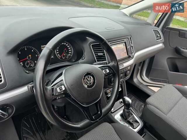 Сірий Фольксваген Шаран, об'ємом двигуна 1.97 л та пробігом 66 тис. км за 29000 $, фото 31 на Automoto.ua