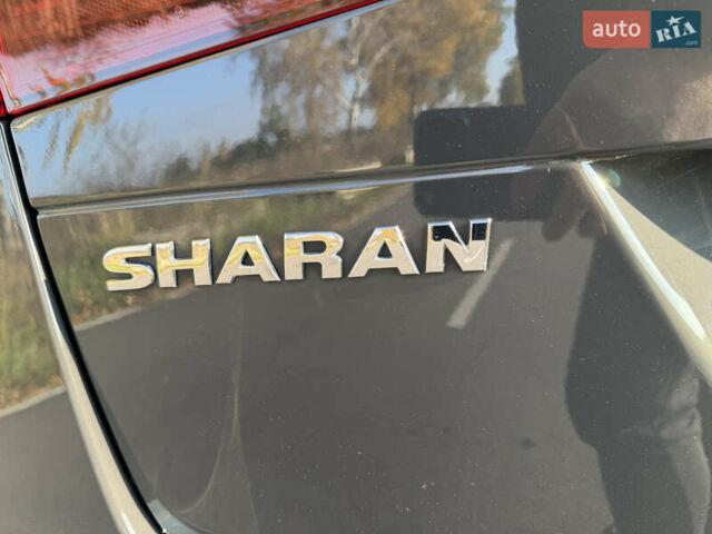 Серый Фольксваген Шаран, объемом двигателя 2 л и пробегом 225 тыс. км за 23800 $, фото 19 на Automoto.ua