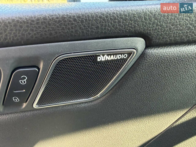 Серый Фольксваген Шаран, объемом двигателя 2 л и пробегом 225 тыс. км за 23800 $, фото 24 на Automoto.ua