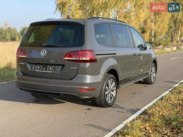 Серый Фольксваген Шаран, объемом двигателя 2 л и пробегом 225 тыс. км за 23800 $, фото 9 на Automoto.ua