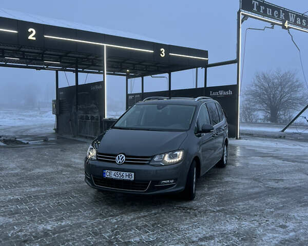 Серый Фольксваген Шаран, объемом двигателя 1.97 л и пробегом 93 тыс. км за 29000 $, фото 1 на Automoto.ua