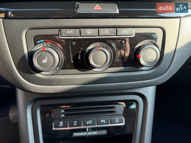 Серый Фольксваген Шаран, объемом двигателя 2 л и пробегом 225 тыс. км за 23800 $, фото 40 на Automoto.ua