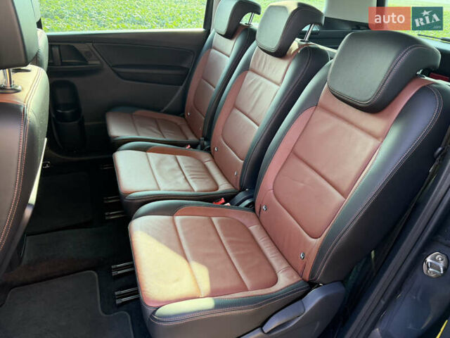 Серый Фольксваген Шаран, объемом двигателя 2 л и пробегом 225 тыс. км за 23800 $, фото 36 на Automoto.ua