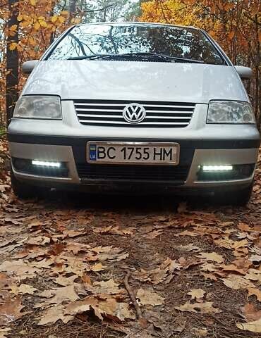 Серый Фольксваген Шаран, объемом двигателя 1.9 л и пробегом 360 тыс. км за 4500 $, фото 5 на Automoto.ua