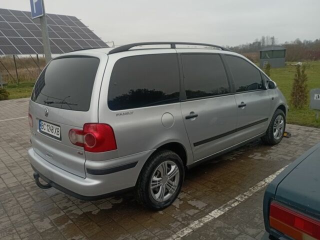 Серый Фольксваген Шаран, объемом двигателя 1.9 л и пробегом 386 тыс. км за 5200 $, фото 1 на Automoto.ua