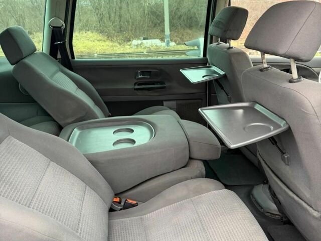 Серый Фольксваген Шаран, объемом двигателя 0 л и пробегом 333 тыс. км за 2500 $, фото 5 на Automoto.ua