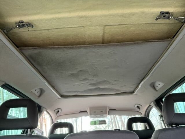 Серый Фольксваген Шаран, объемом двигателя 1.9 л и пробегом 300 тыс. км за 4450 $, фото 19 на Automoto.ua