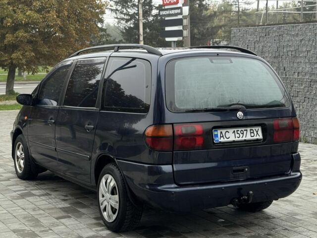 Синій Фольксваген Шаран, об'ємом двигуна 1.9 л та пробігом 378 тис. км за 2650 $, фото 3 на Automoto.ua