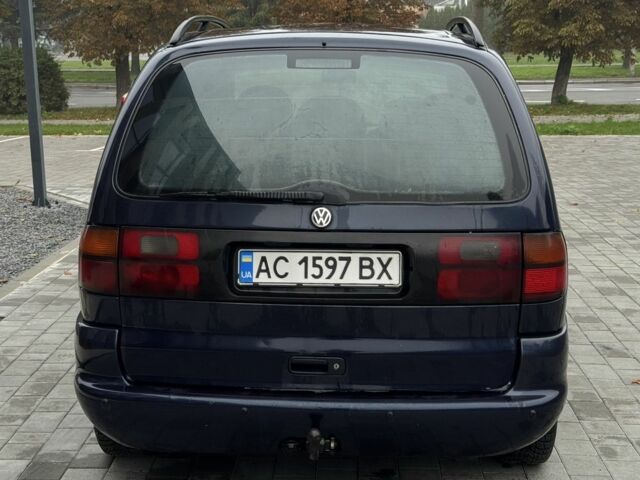 Синій Фольксваген Шаран, об'ємом двигуна 1.9 л та пробігом 378 тис. км за 2650 $, фото 4 на Automoto.ua