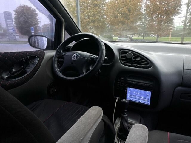 Синій Фольксваген Шаран, об'ємом двигуна 1.9 л та пробігом 378 тис. км за 2650 $, фото 10 на Automoto.ua