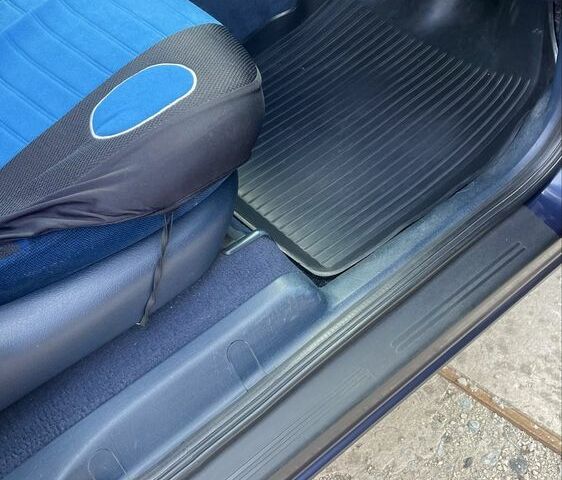 Синий Фольксваген Шаран, объемом двигателя 1.9 л и пробегом 294 тыс. км за 4700 $, фото 14 на Automoto.ua