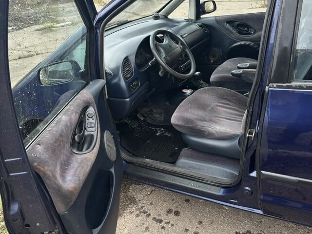 Синий Фольксваген Шаран, объемом двигателя 1.9 л и пробегом 231 тыс. км за 1450 $, фото 5 на Automoto.ua