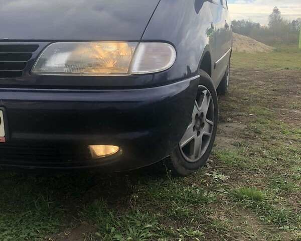 Фольксваген Шаран 1999 в Луцке на Automoto.ua Синий Фольксваген Шаран, объемом двигателя 1.9 л и пробегом 370 тыс. км за 1550 $, фото 5 на Automoto.ua