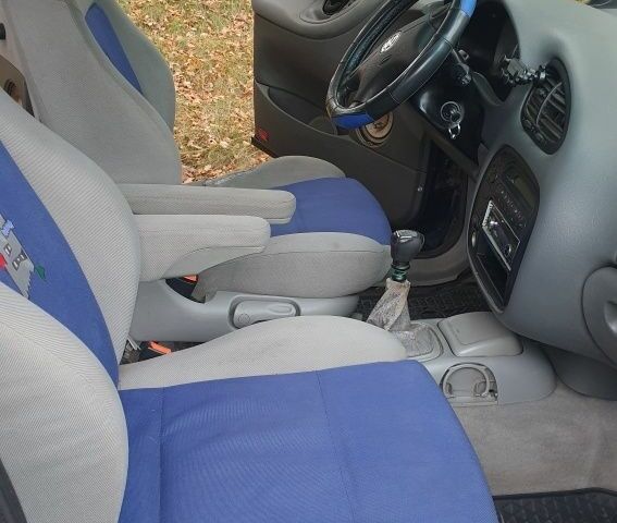 Фольксваген Шаран 1999 в Черкассах на Automoto.ua Синий Фольксваген Шаран, объемом двигателя 1.9 л и пробегом 379 тыс. км за 4200 $, фото 6 на Automoto.ua