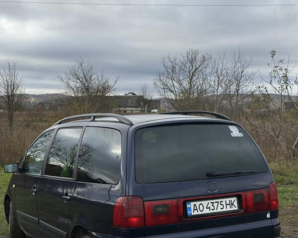 Синий Фольксваген Шаран, объемом двигателя 1.9 л и пробегом 298 тыс. км за 4200 $, фото 10 на Automoto.ua