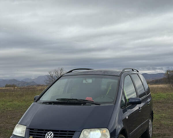 Синий Фольксваген Шаран, объемом двигателя 1.9 л и пробегом 298 тыс. км за 4200 $, фото 11 на Automoto.ua