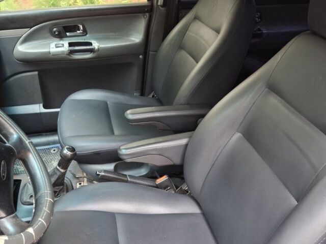 Синий Фольксваген Шаран, объемом двигателя 2 л и пробегом 281 тыс. км за 2700 $, фото 10 на Automoto.ua