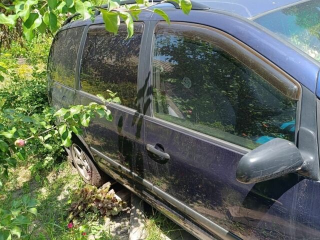 Синий Фольксваген Шаран, объемом двигателя 2 л и пробегом 281 тыс. км за 2700 $, фото 8 на Automoto.ua