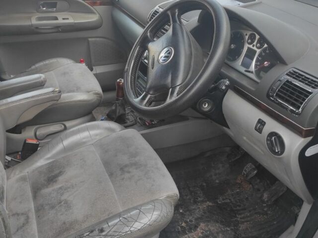 Синий Фольксваген Шаран, объемом двигателя 1.9 л и пробегом 455 тыс. км за 1650 $, фото 4 на Automoto.ua