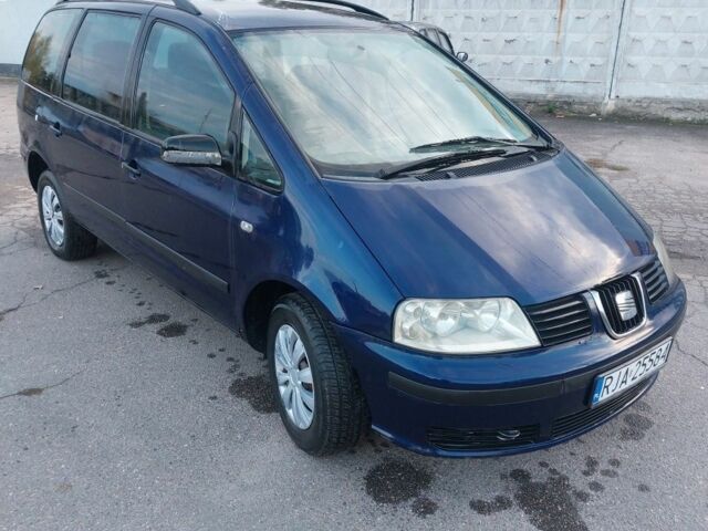 Синий Фольксваген Шаран, объемом двигателя 1.9 л и пробегом 300 тыс. км за 2200 $, фото 2 на Automoto.ua