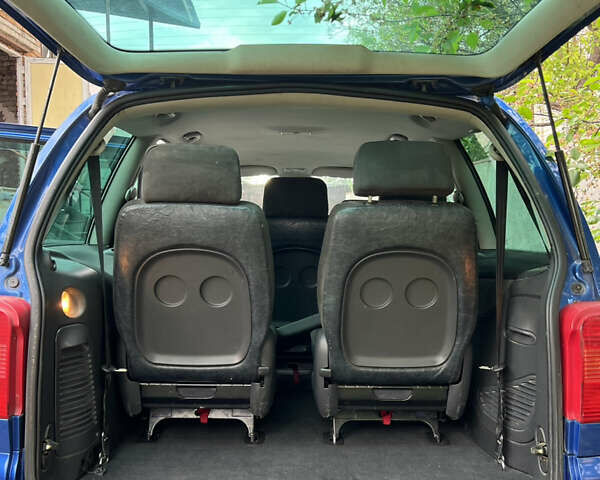 Синий Фольксваген Шаран, объемом двигателя 1.8 л и пробегом 305 тыс. км за 4299 $, фото 10 на Automoto.ua