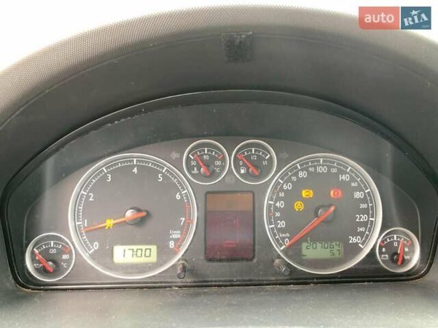 Синій Фольксваген Шаран, об'ємом двигуна 1.8 л та пробігом 207 тис. км за 4490 $, фото 30 на Automoto.ua