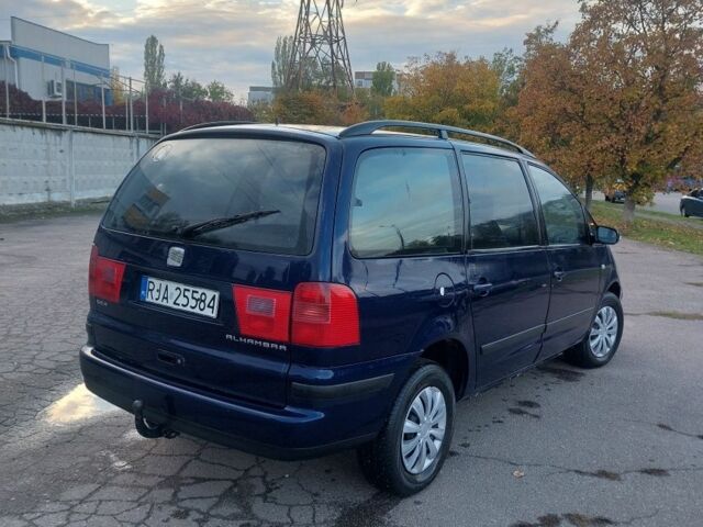 Синий Фольксваген Шаран, объемом двигателя 1.9 л и пробегом 300 тыс. км за 2200 $, фото 4 на Automoto.ua