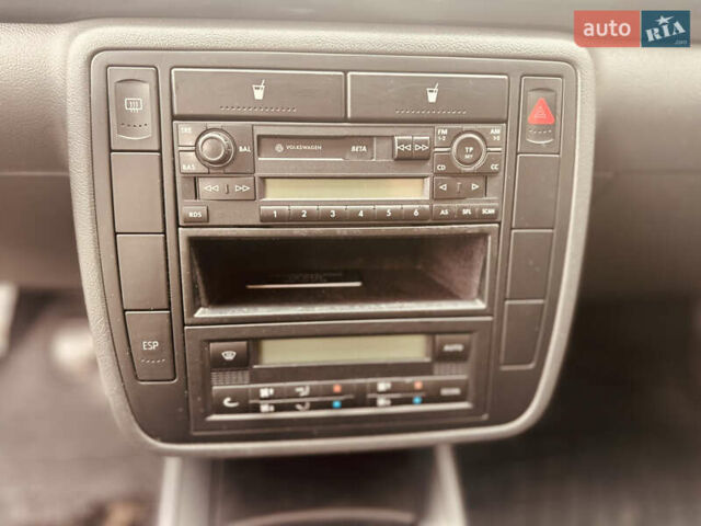Синий Фольксваген Шаран, объемом двигателя 2 л и пробегом 265 тыс. км за 5150 $, фото 13 на Automoto.ua