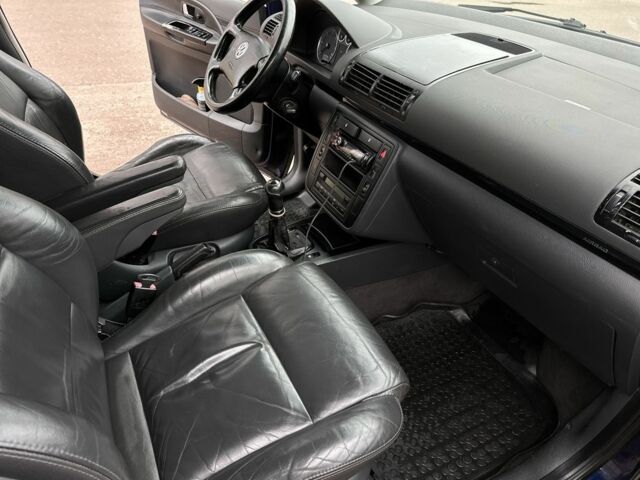 Синий Фольксваген Шаран, объемом двигателя 1.9 л и пробегом 320 тыс. км за 1699 $, фото 12 на Automoto.ua