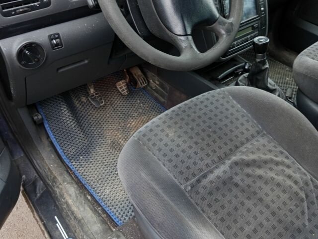 Синий Фольксваген Шаран, объемом двигателя 1.9 л и пробегом 200 тыс. км за 2605 $, фото 7 на Automoto.ua